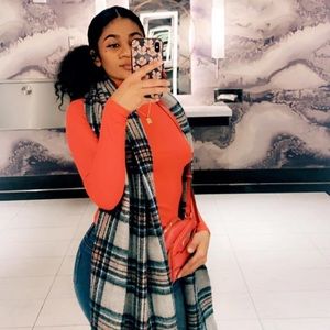 Meet your Posher, Kiera